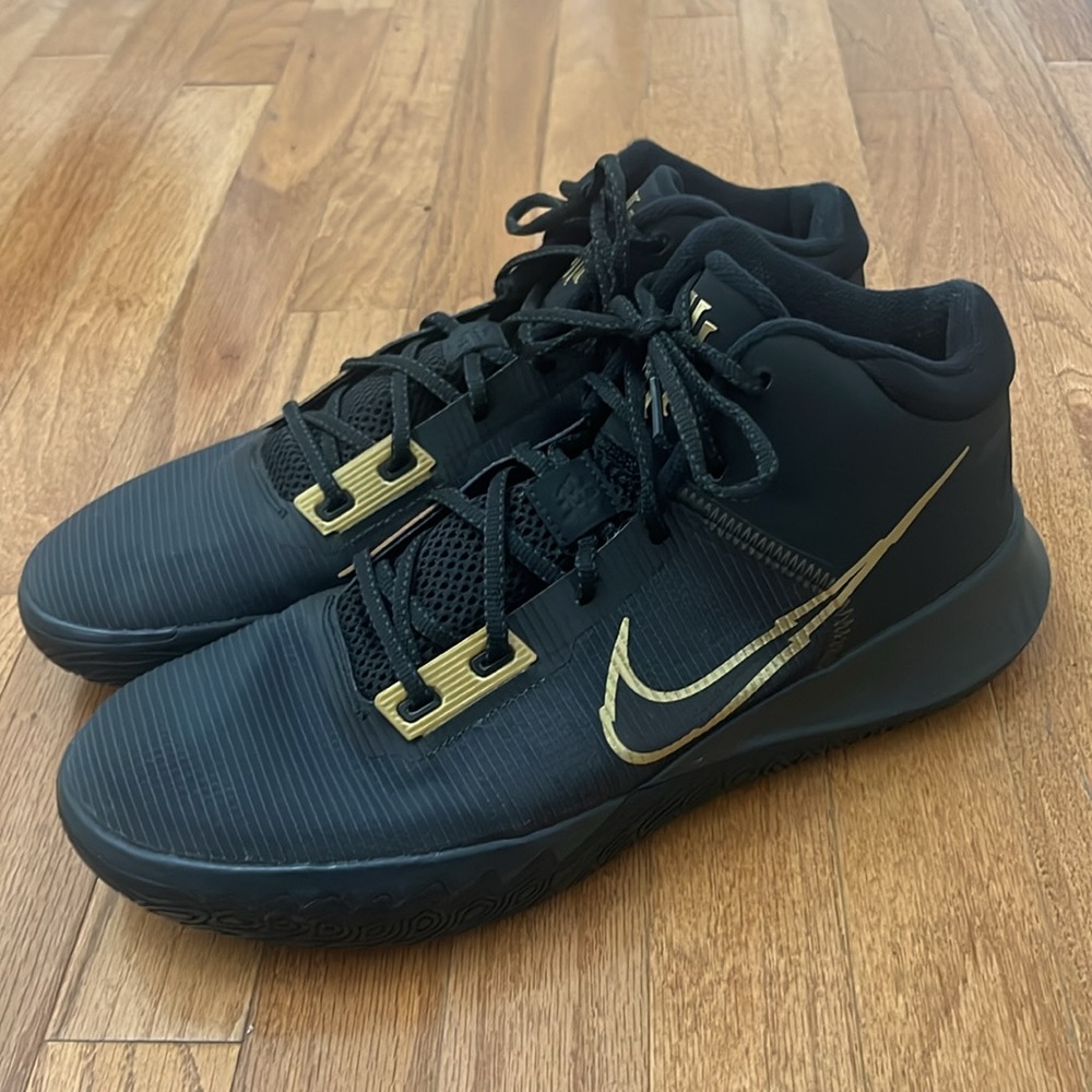 Nike Men's Kyrie Flytrap 4 Basketball Shoes Size 13
